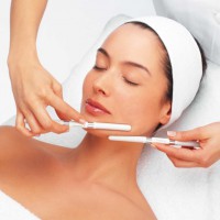 Криомассаж лица: можно ли считать этот метод омоложения абсолютно безопасным?